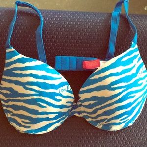 Victoria’s Secret PINK bra